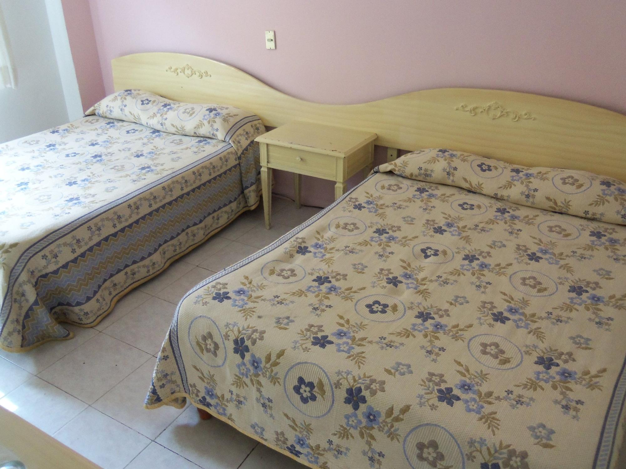 איראפואטו Hotel San Carlos מראה חיצוני תמונה