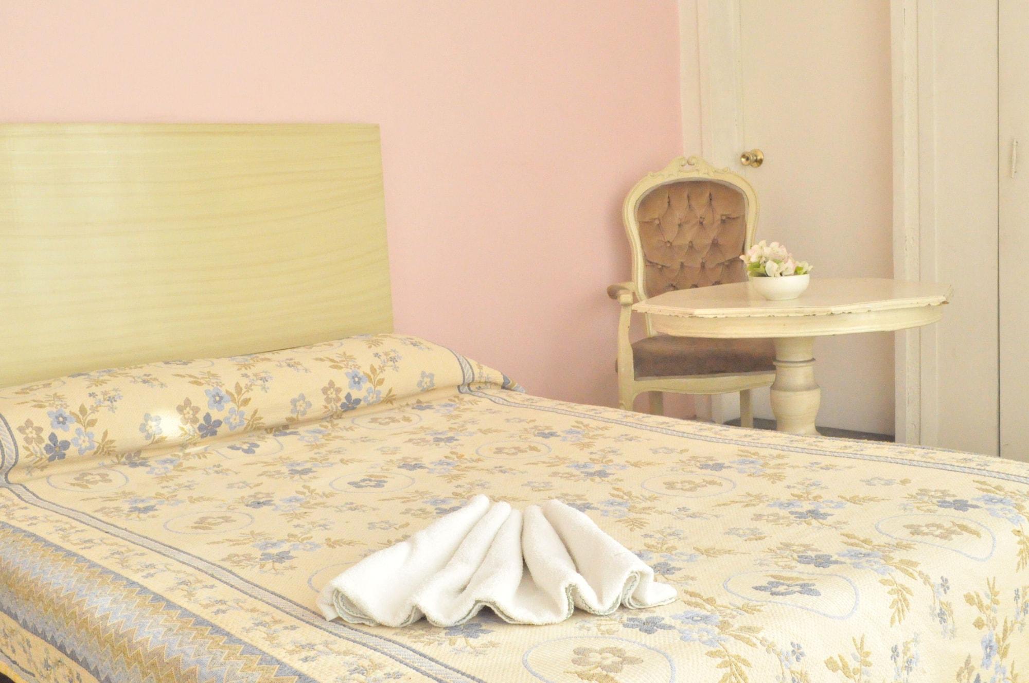 איראפואטו Hotel San Carlos מראה חיצוני תמונה